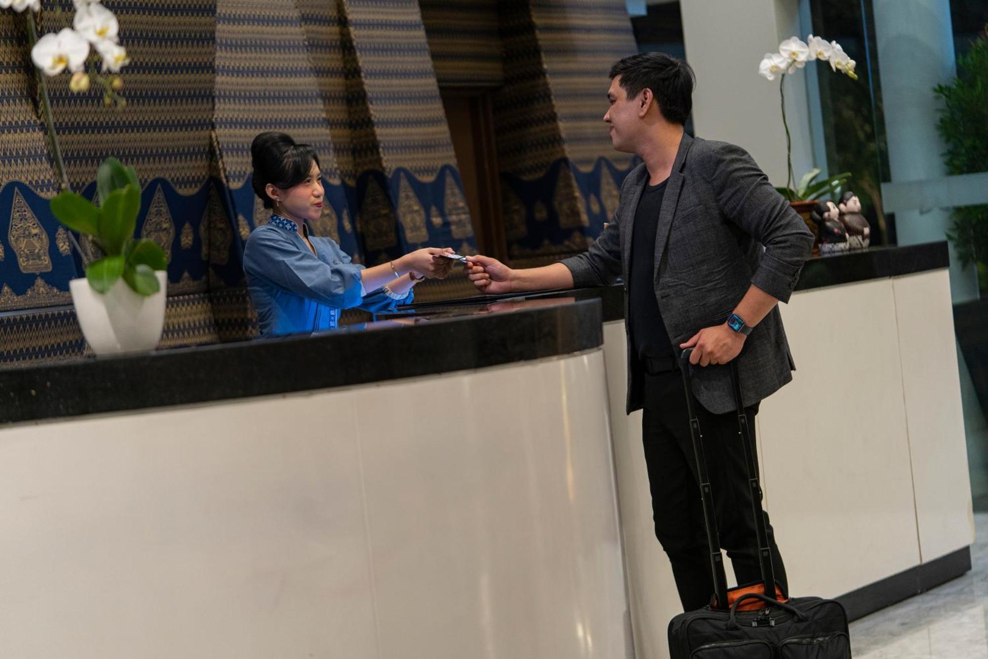 Batiqa Hotel & Apartments Karawang Extérieur photo
